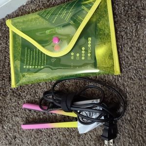 Amika mighty mini hair straightener
